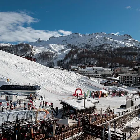 Hellochalet - Horn Peak House - Matterhorn View Balcony Apartment *